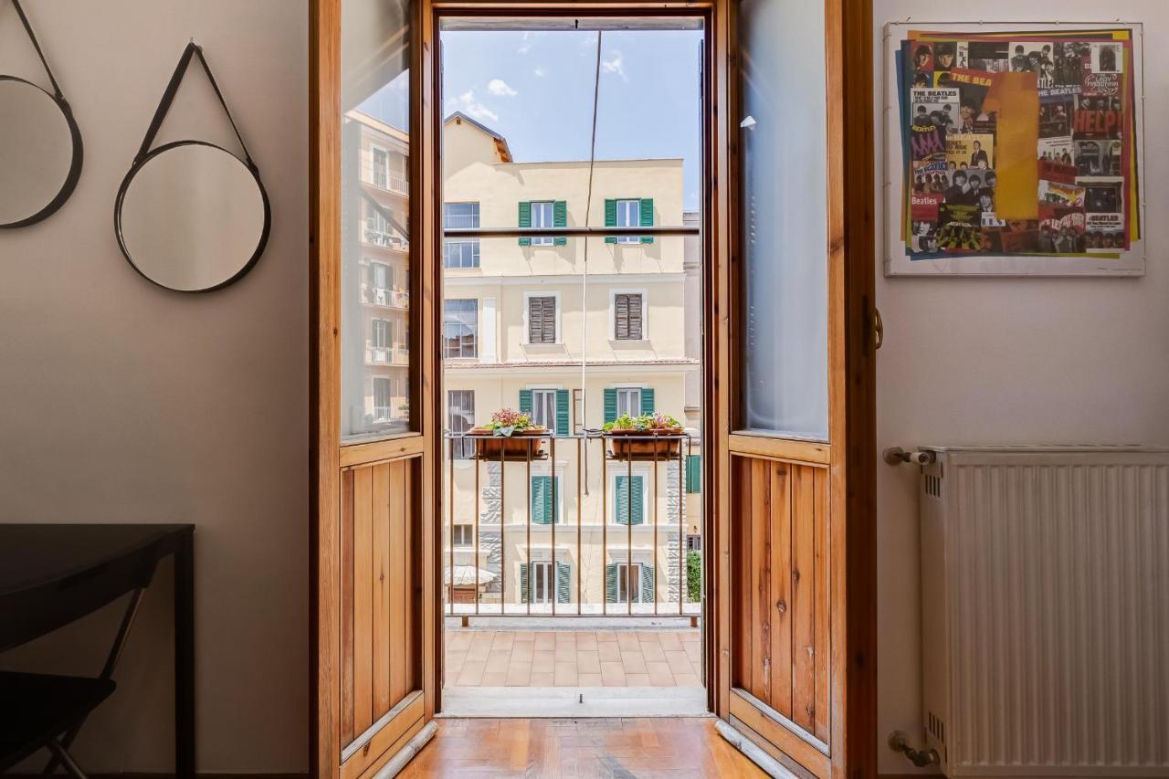 Am House Colosseo Рим Екстериор снимка